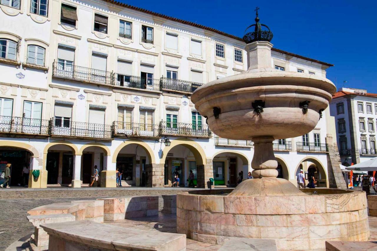 Apartamento Casa Becco dos Assucares, com free garagem - Centro Histórico Évora Exterior foto